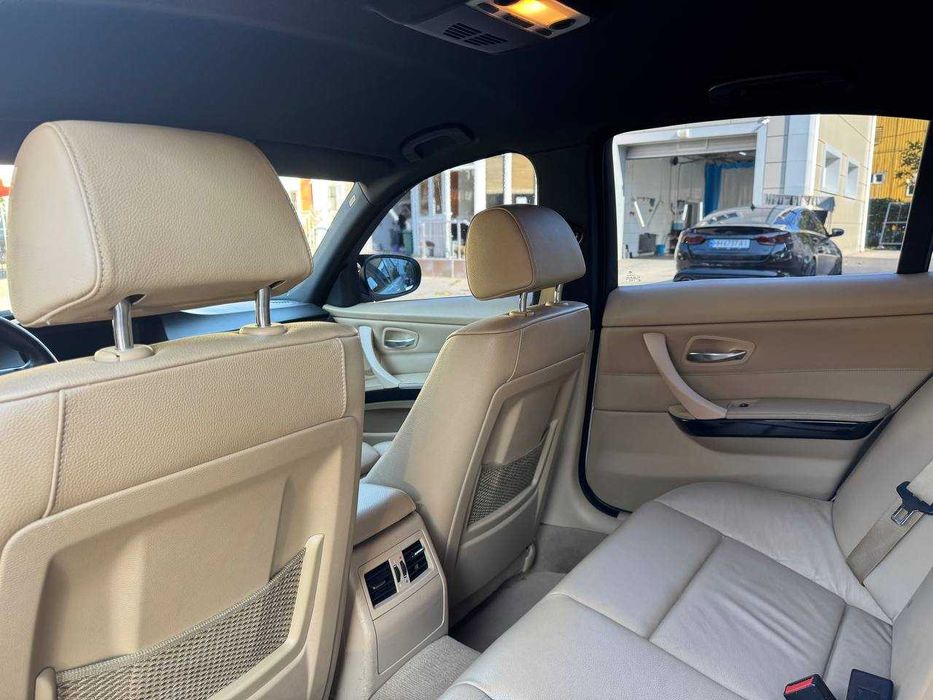 BMW 3  E90  2008