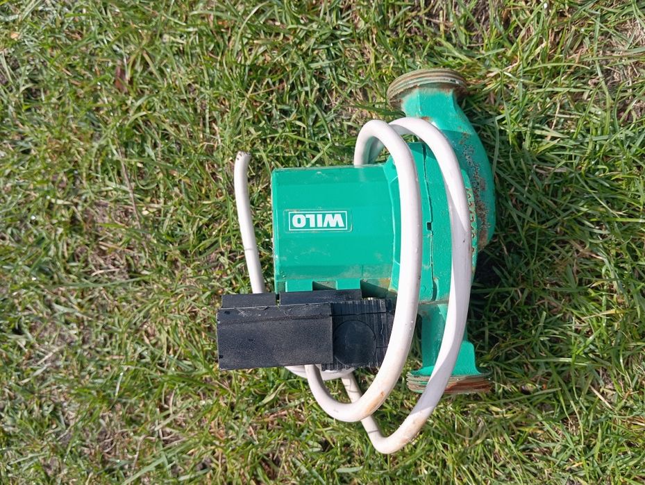 Продам насос опалення.