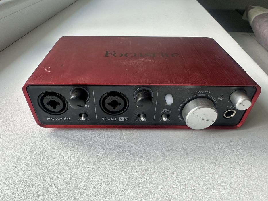 Звукова карта Focusrite 2i2 1nd generation