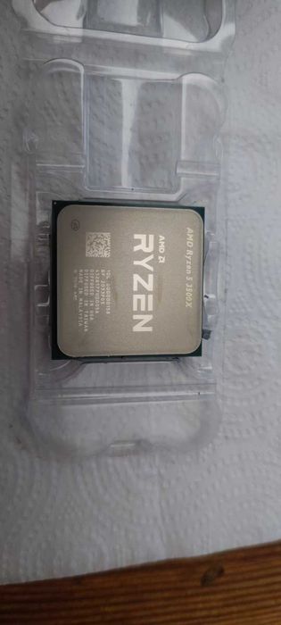 Процесор AMD Ryzen 5 3500X