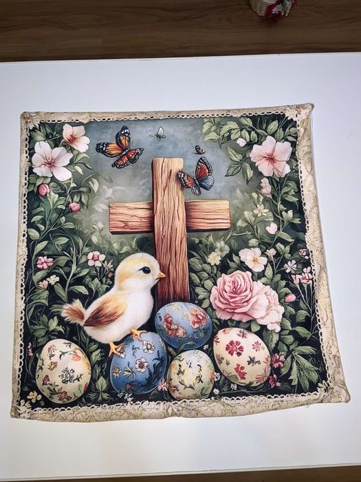 Продам наволочки з декором.