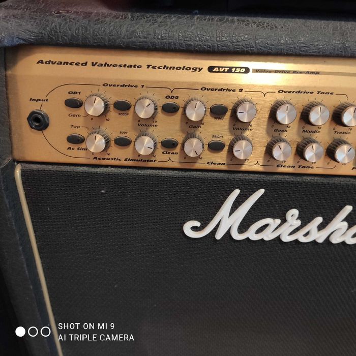 Amplificador Marshall AVT150 Valvestate 2000
