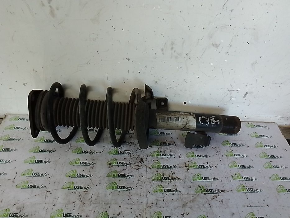 Suspensão frente esquerda VOLVO C30