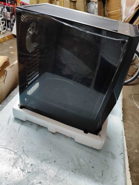 Spacirc vo. Obudowa gamingowa do komputera