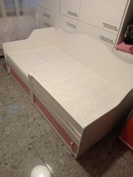 Łóżeczko Dziecięce + szafka