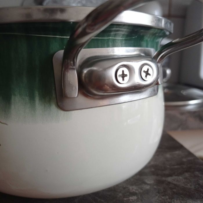 Eleganckie garnki retro emaliowane - 3 szt.