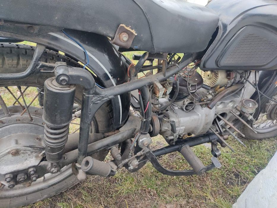 Продам мотоцикл МТ, Днепр, в хорошому стані не находу, без коляски.