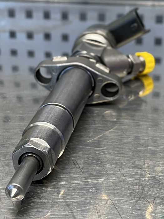 Форсунка Renault Trafic 2.5 dci  0445110087