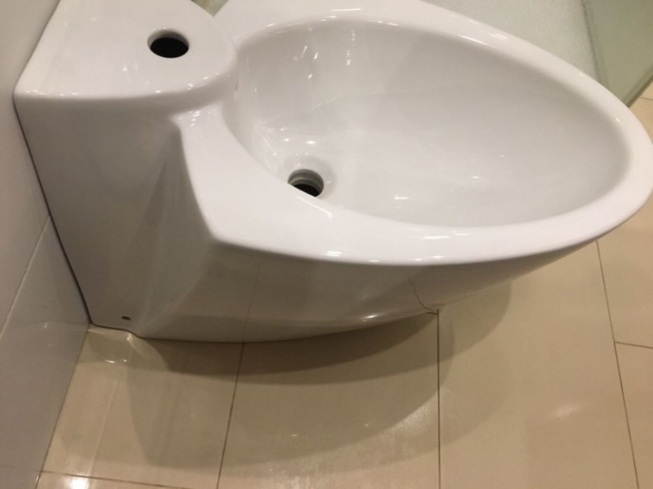 Wysokiej klasy bidet stojący ROCA z serii VERANDA_OKAZJA