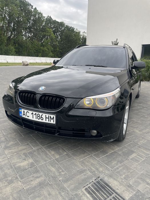 Продам  BMW e61 3.0