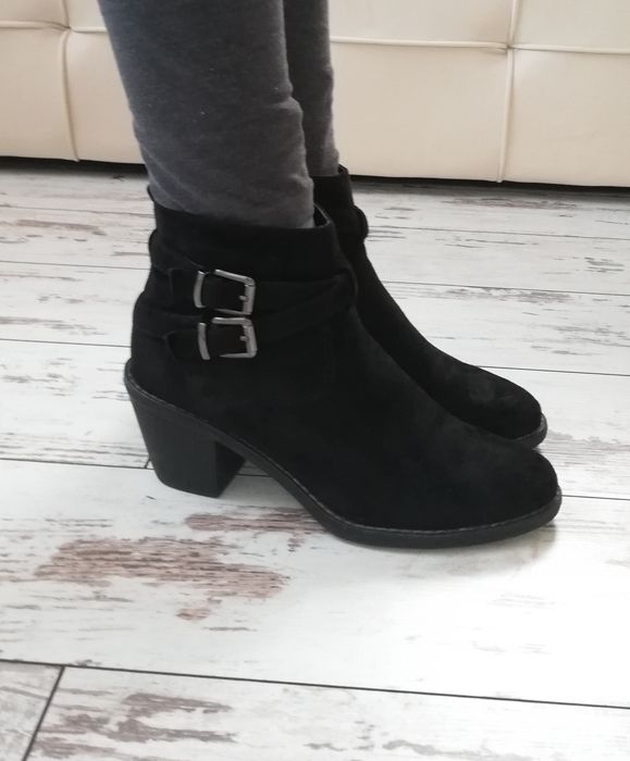 Botki czarne zamszowe