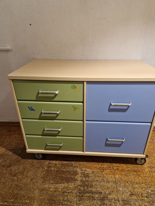 Comoda quarto criança