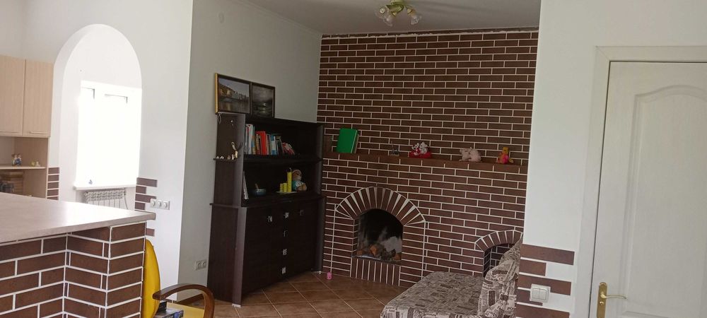 Будинок в екологічній, спокійній місцевості біля річки та заповідника