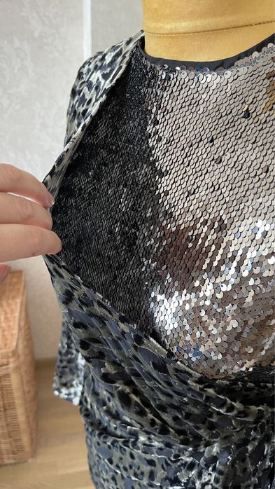 Сукня asos в паєтках