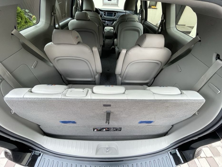 Kia Carnival 2017 2.2d не крашена