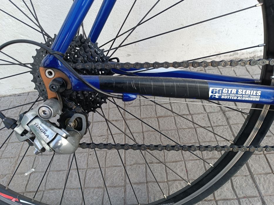 Bicicleta de estrada GT  L