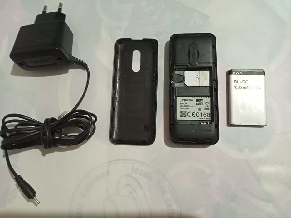 Продам кнопочный телефон Nokia 105  модель.