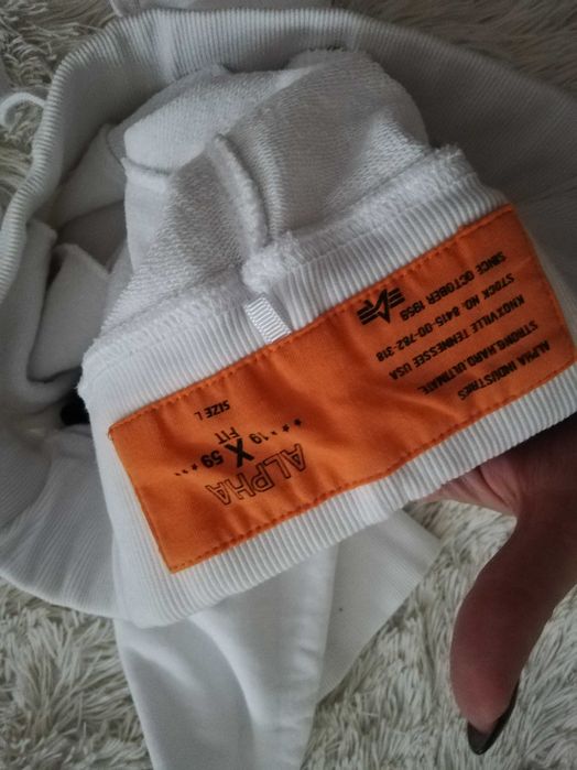 białe spodnie dresowe Alpha Industries L 40
