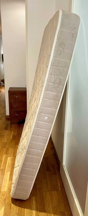 Colchão ortopédico de alta qualidade Somola (183 cm x 98 cm)