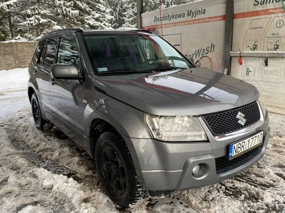 Suzuki Grand Vitara 2.0 Gaz / 4x4 / Automat / Hak