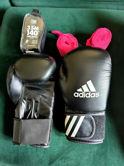 Vendo luvas de boxe e caneleiras