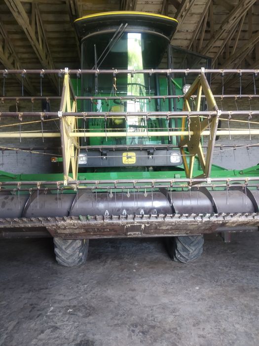Продам комбайн John Deere