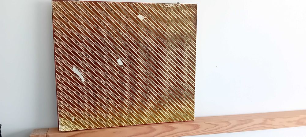 Quadro vintage com espelho e  baixo relevo made in Italy!