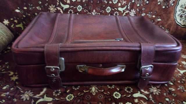Чемодан в хорошем состоянии