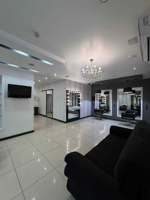 Ідеальне приміщення на оренду. Фасад.