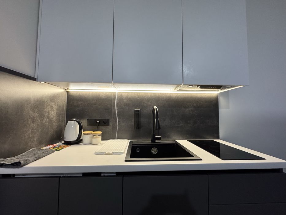 Оренда подобова. Аренда посуточно. Центр. Світло є завжди.