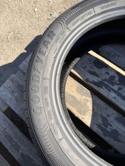 215/55 R17 GoodYear Efficient Grip Perfomance /2021рік/літо/2шт./