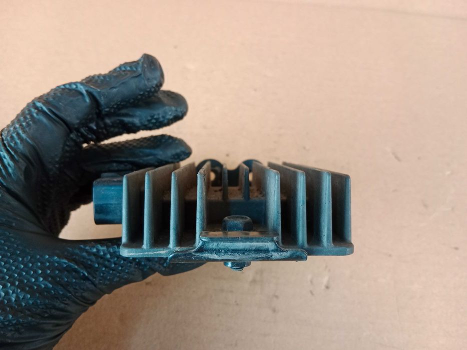 Kawasaki Z800 Regulator Napięcia SH838AA 2.0 021    13-16