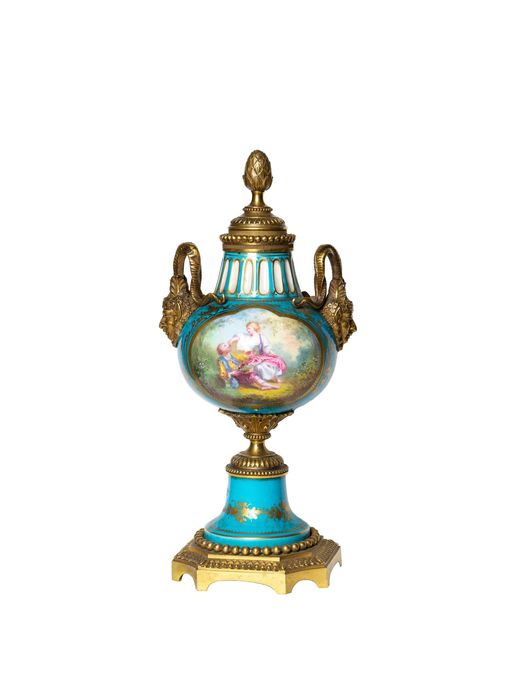Candelabro porcelana Sèvres bronze François Boucher | século XVIII