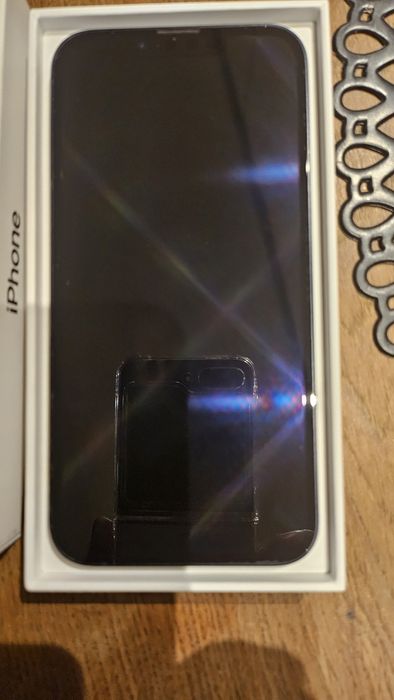 Telefon iPhone 13