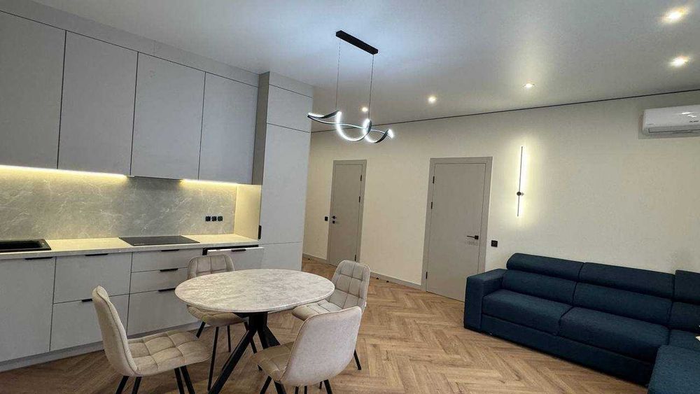 Будинок з ремонтом у Ворзелі — котеджне містечко