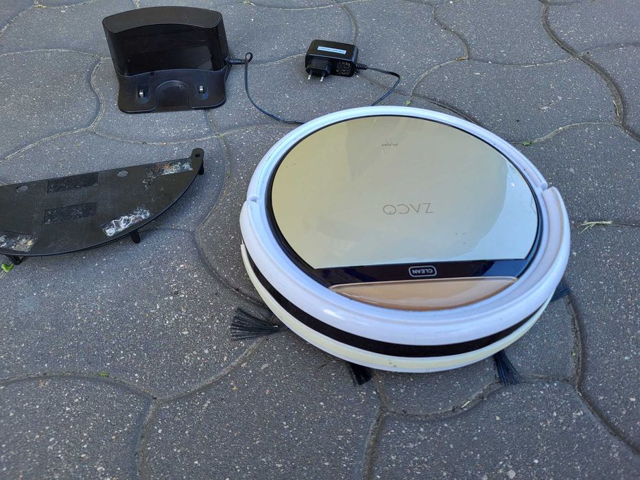 Robot sprzątający z bazą ładowarką ILIFE V5s Pro funkcja mycia podłóg