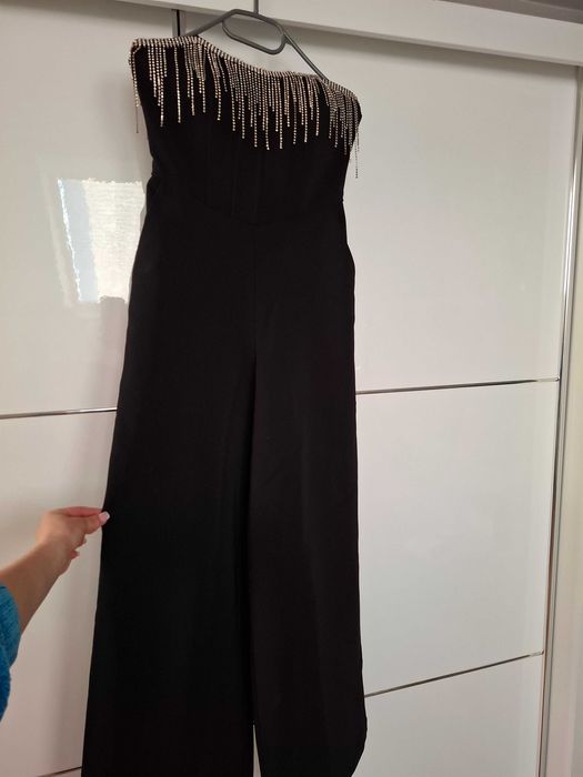 Kombinezon gorsetowy elegancki asos na sylwestra