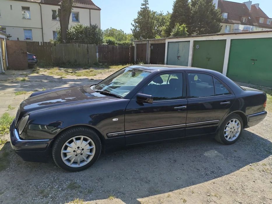 Mercedes-Benz Klasa E Mercedes W210, 300D 136km, automat, klima, po blacharce, serwis