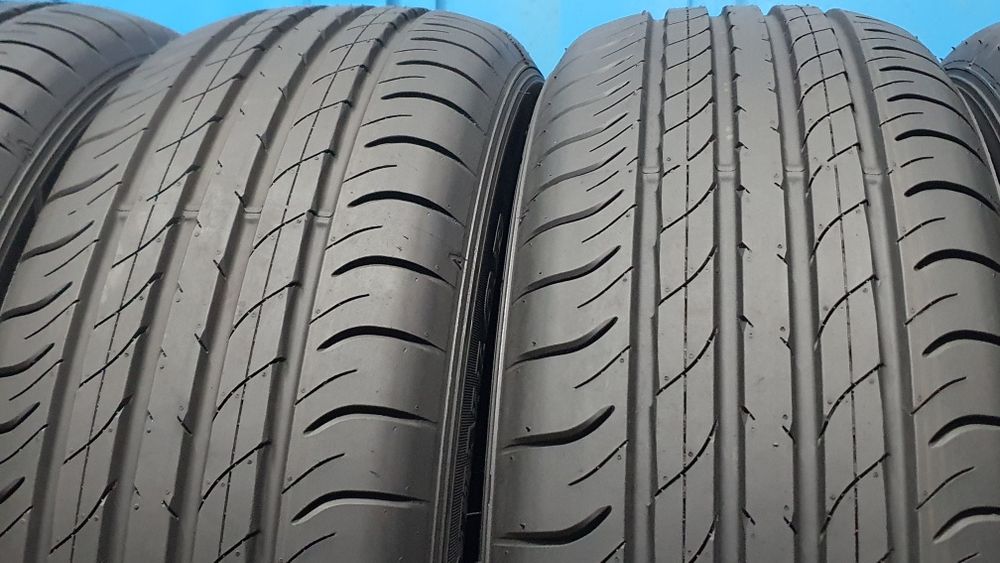4 x 235/60 R18 Sprzedam - Markowe opony letnie Dunlop - bez napraw