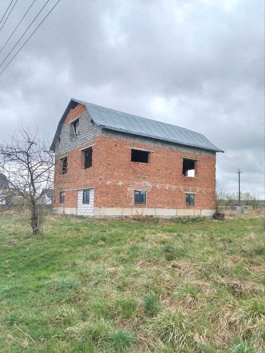 Продаж будинку. 10 сот ділянка
