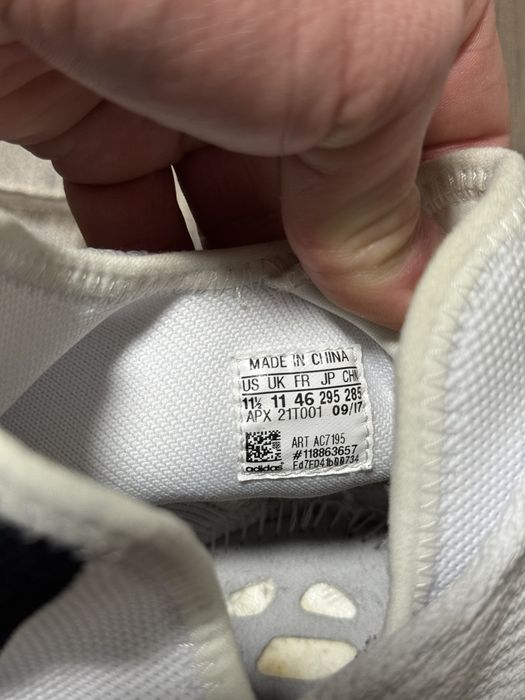 Adidas  Y-3 by Yonji Yamamoto Men White Low Top Sneakers Trainer