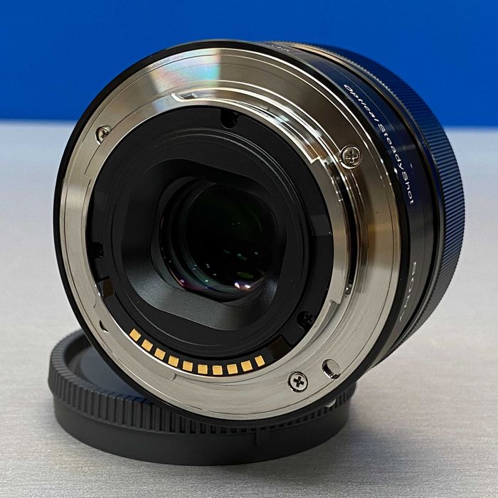 Sony E 35mm f/1.8 OSS