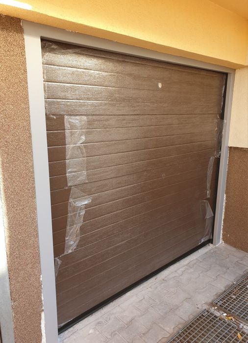 Bramy segmentowe z  MONTAŻEM