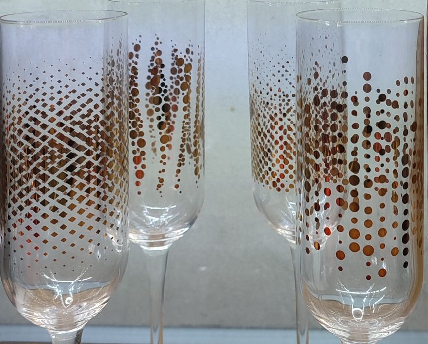 Zestaw szampanówek Ferrero Rocher pozłacane kieliszki