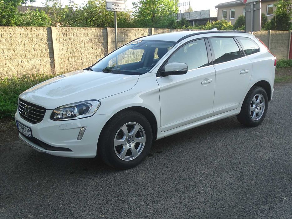 Volvo XC60 D5 220 KM AWD Automat  2017  niski przebieg   diesel