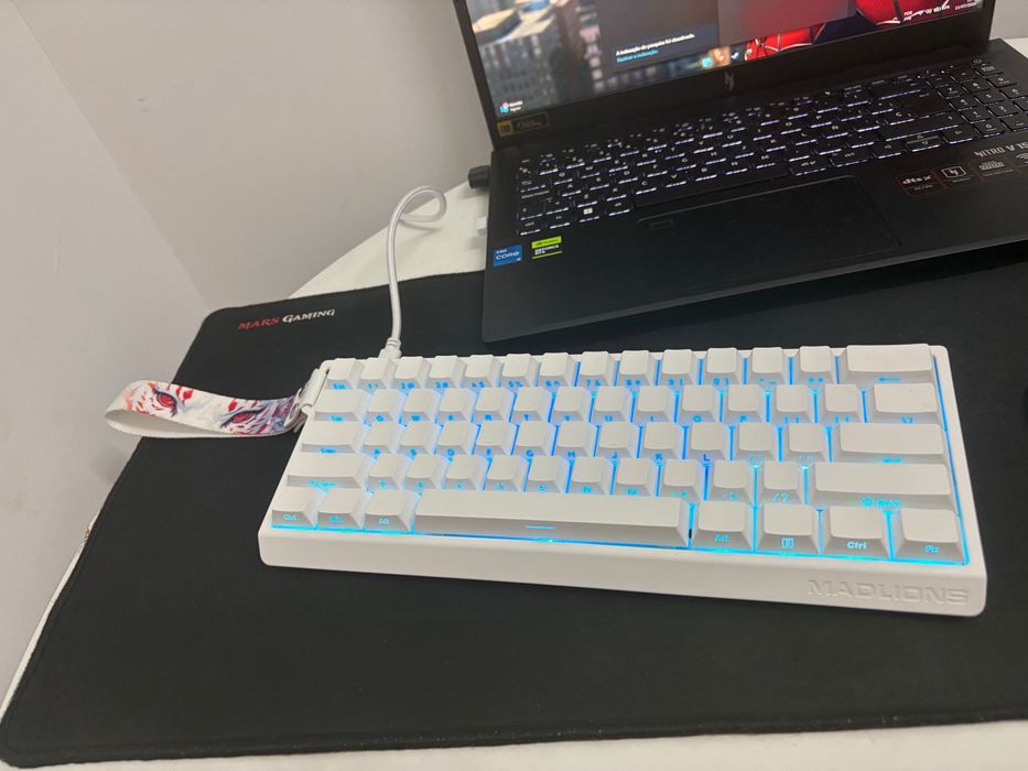 Teclado magnético gamer