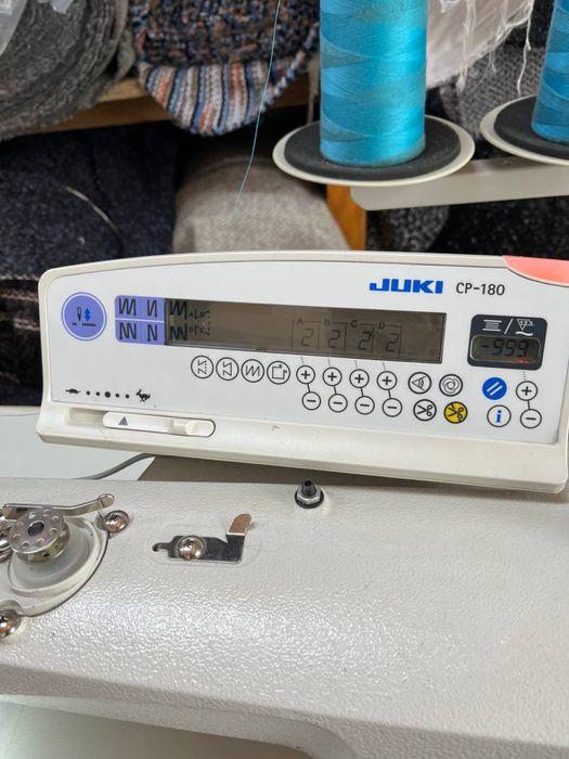 Швейна одноголкова машинка Juki DDL-9000B.