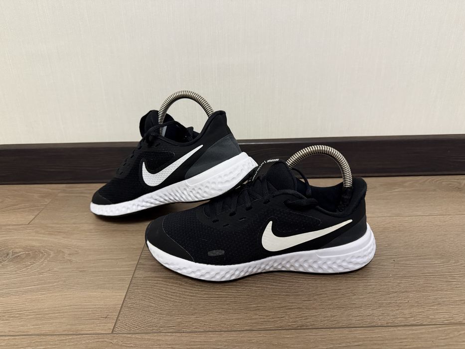 Кросівки Nike 38 розмір