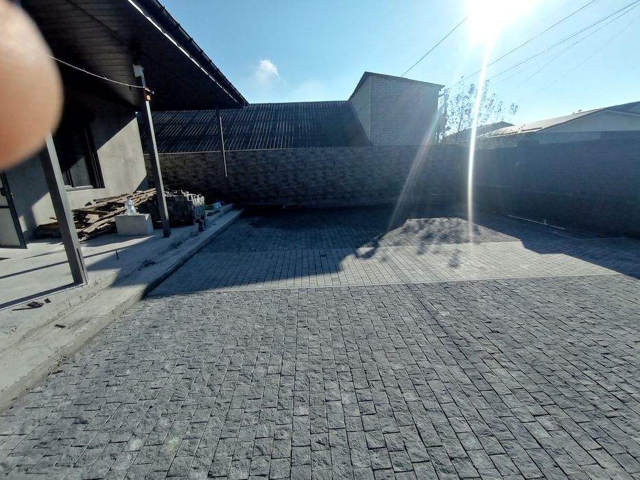 Укладка брусчатки.