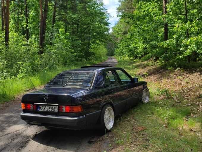 Mercedes 190 W201 żaluzja na szybę kratka na szybę spoiler cena promocyjna tylko na 30 maja